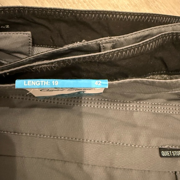 Quiet Storm Men's Gray Shorts - Picture 4 of 9